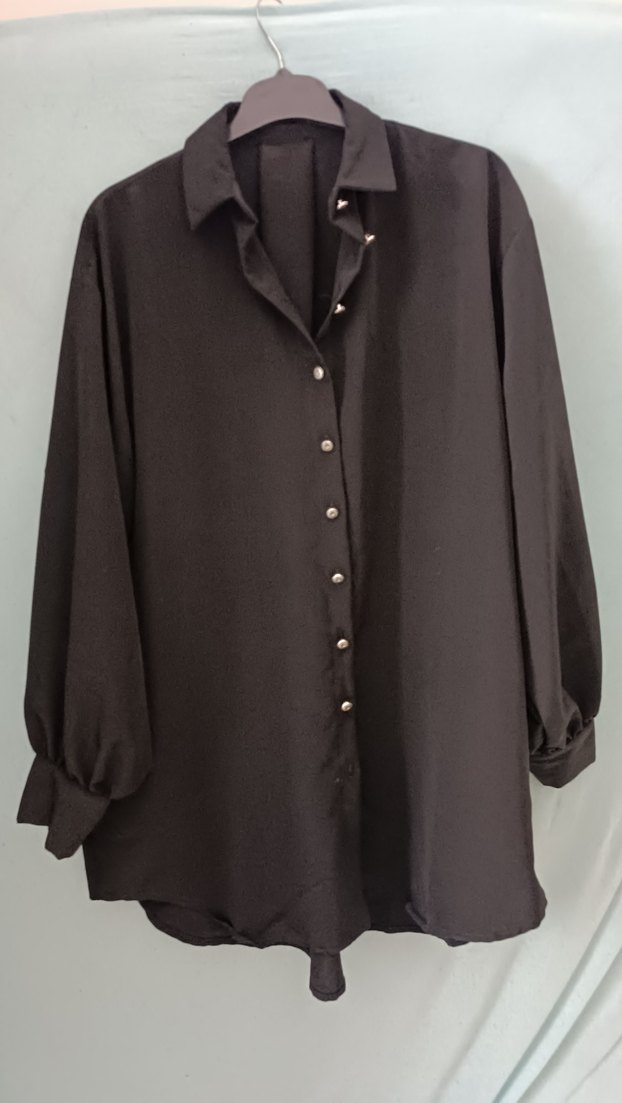 Siyah Düğmeli Uzun Kollu Gömlek - Görsel 5