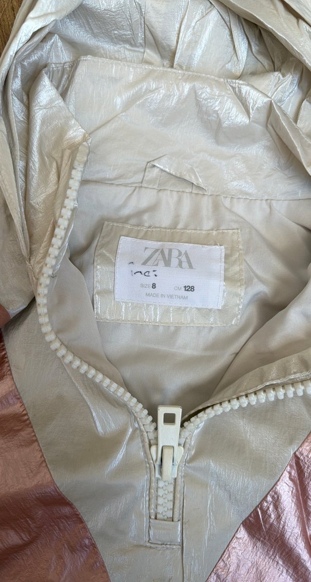 Zara 8 yaş yağmurluk - Görsel 3