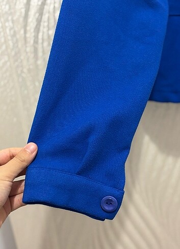 38 Beden Saks Mavisi Kısa Ceket