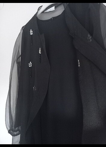 42 Beden Abaya