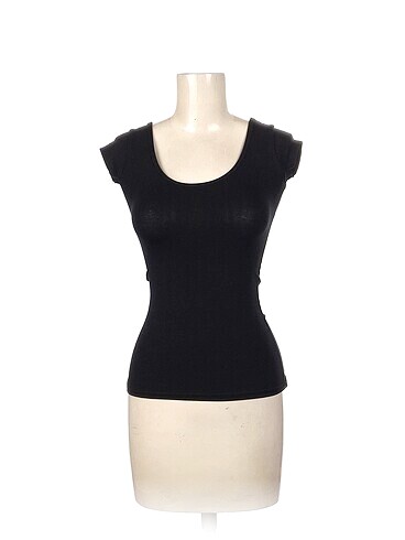 PreLoved T-shirt %70 İndirimli.