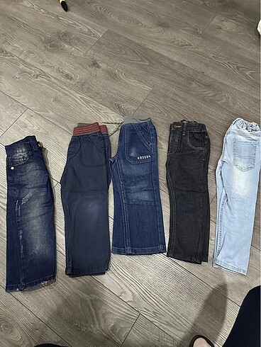 Çocuk kot pantolon