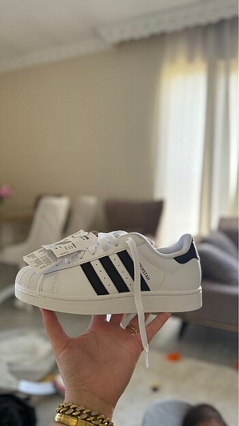 Adidas Superstar