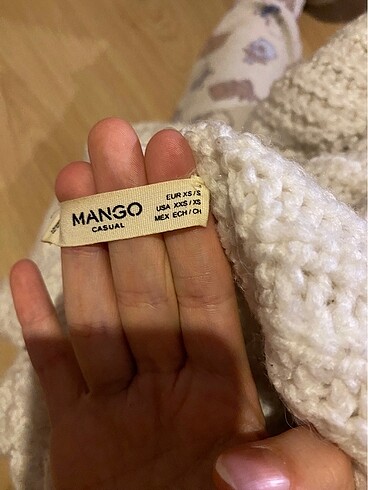 xs Beden beyaz Renk MANGO kazak