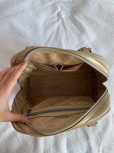 Beden vintage monogram gold çanta