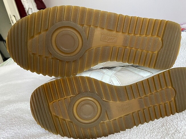 SATILDI onitsuka tiger peluş çizme bot - Görsel 7