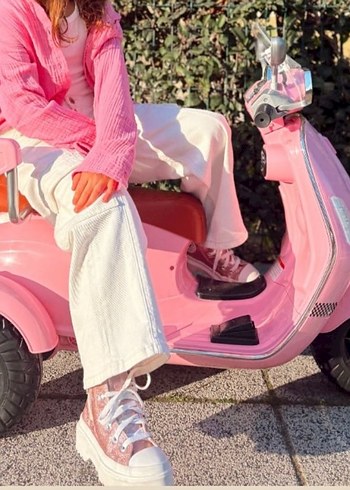  Beden Vespa pembe elektirikli motor