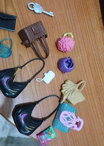 Monster High Çok Renkli Bebek Aksesuar Seti