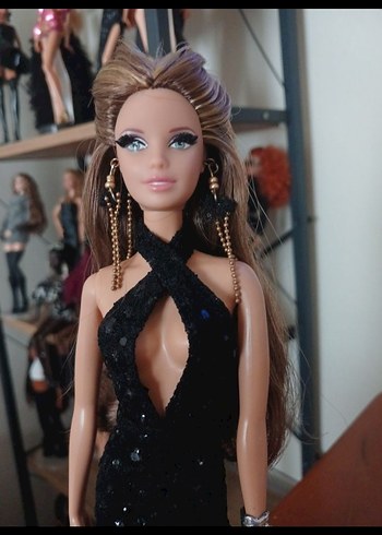 Parlak Pembe Uzun Elbiseli Bebek - Görsel 3