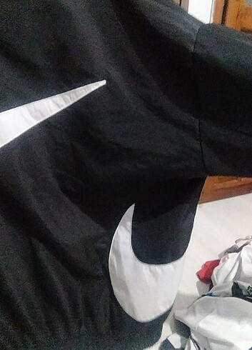 xs Beden siyah Renk Siyah nike yağmurluk 