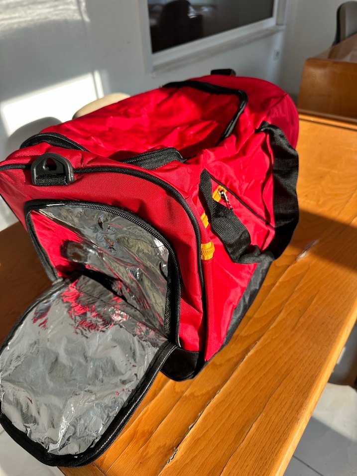 Nike Yeşil Spor Çantası, Kemerli, Baskılı - Görsel 2