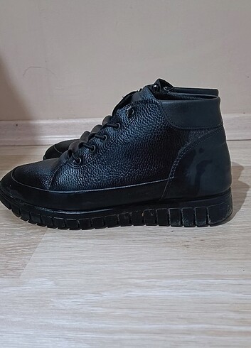 Erkek bot - Görsel 2