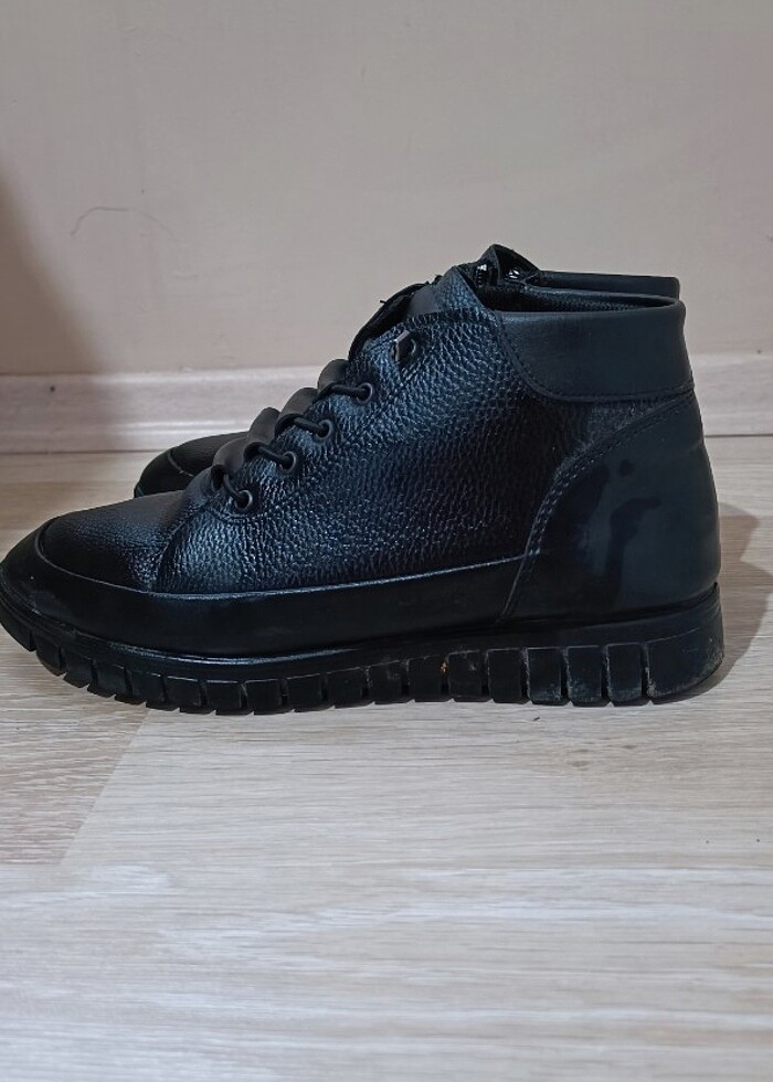 Erkek bot - Görsel 2