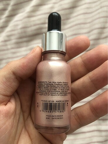 Kylie Cosmetics Sıvı aydınlatıcı highlighter