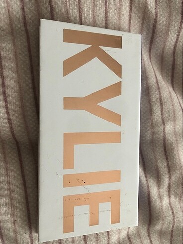 Kylie Cosmetics Far paleti