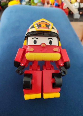 Kırmızı Renkli Robot Figür Oyuncak İtfaiyeci Roy
