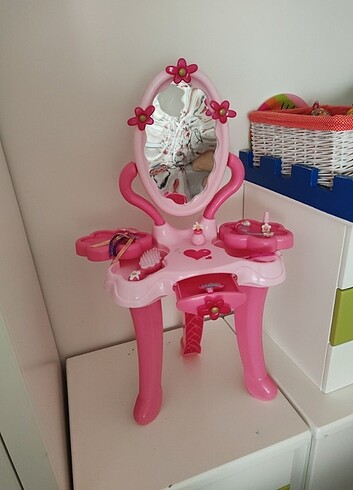 Mothercare makyaj masası oyuncak