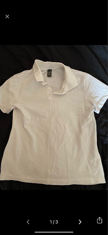 Beyaz polo yaka t-shirt