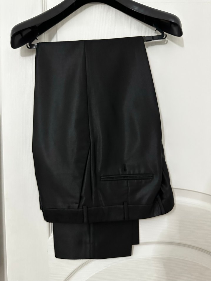 Kiğılı Erkek Siyah Parlak ModernKlasik Ofis Takımelbise damatlık - Görsel 3