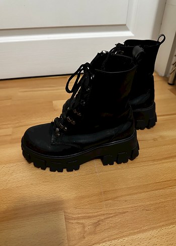 Siyah Deri Platformlu Punk Botlar - Görsel 4