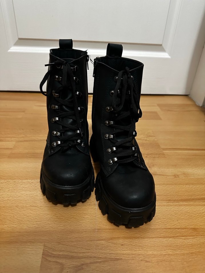 Siyah Deri Platformlu Punk Botlar - Görsel 5