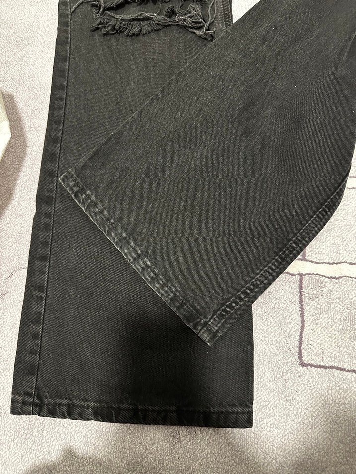 Siyah Yırtıklı Salaş Midi Kot Pantolon - Görsel 3