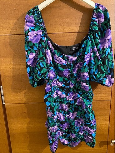 Bershka elbise