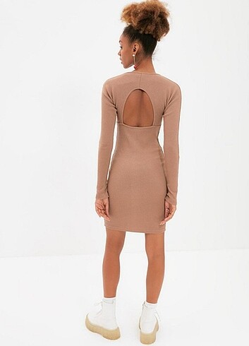 Vizon Cut Out Detaylı Elbise