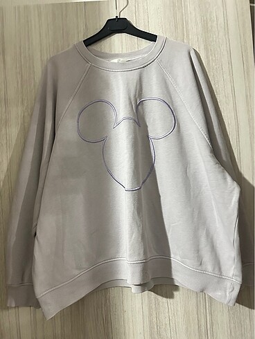 H&M sweatshirt