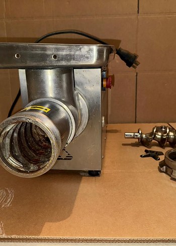 HNC Endüstriyel Kıyma Makinesi EK-32T - Görsel 5