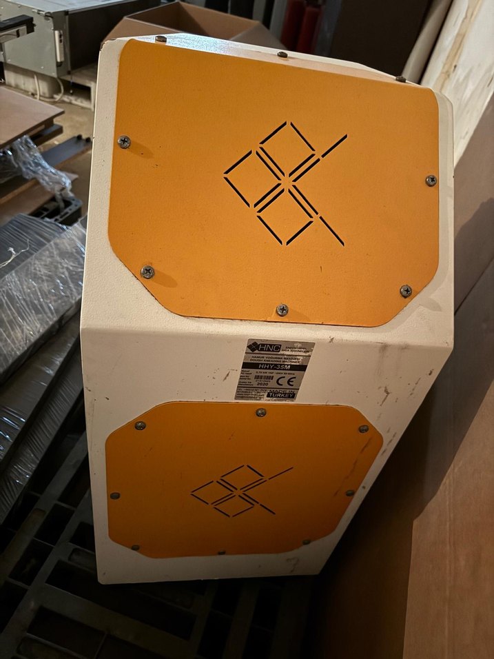 Beyaz ve Gri Endüstriyel Mikser - Görsel 4