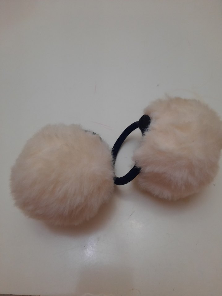 Beyaz Peluş ponpon  lastik Toka - Görsel 4