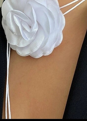 Beden Saten gül ip bağcık choker kolye