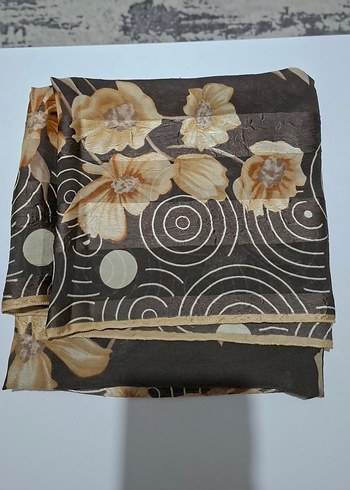 Yeni İpek Eşarp - Görsel 2