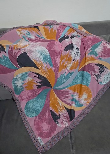 Yeni Eşarp - Görsel 3