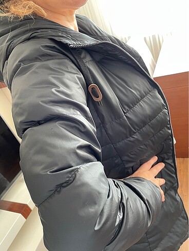 Adidas marka M beden kaz tüyü mont - Görsel 9