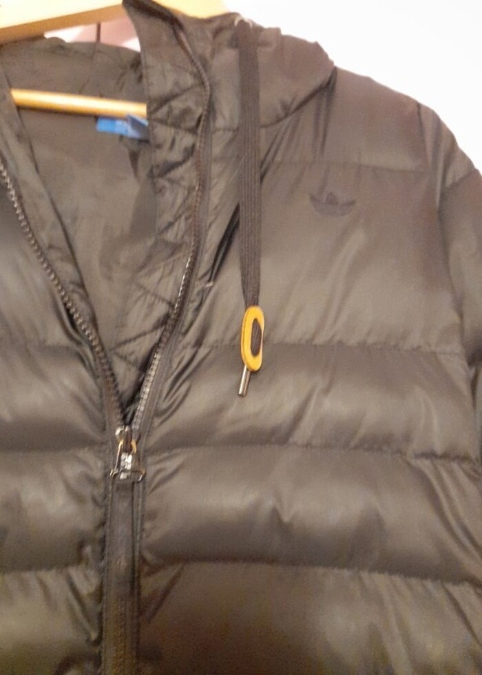 Adidas marka M beden kaz tüyü mont - Görsel 3