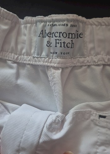 Tokalı Beyaz Mini Şort - Görsel 2