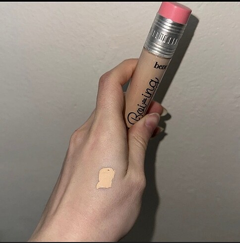  Beden Benefit boi ing cakeless concealer