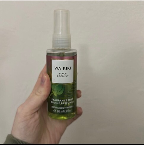 Bath&body Works Waikiki beach coconut body mist
