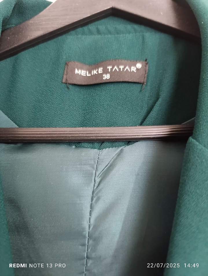 Kadın Koyu Yeşil Düğmeli Uzun Yelekli Takım - Görsel 3