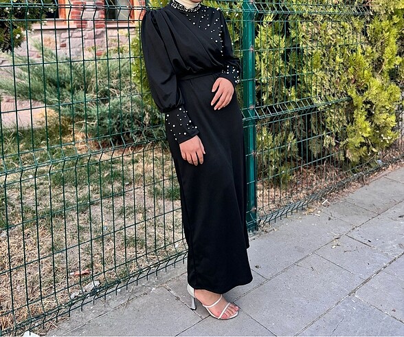 Siyah tesettür abiye elbise