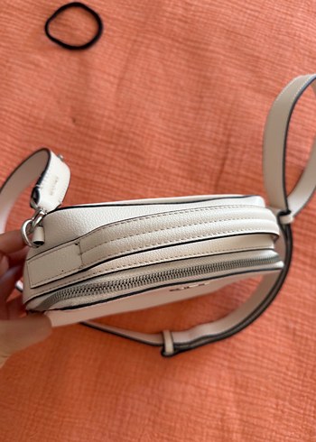 Calvin Klein Calvin Klein Beyaz Deri Kadın Çapraz Çanta