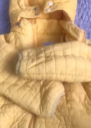 Kapüşonlu Sarı Erkek Çocuk Mont - Görsel 3