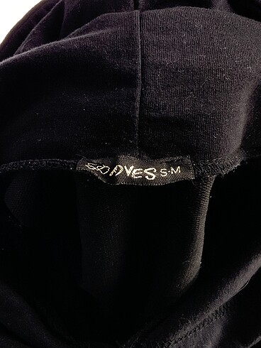 m Beden siyah Renk PreLoved Sweatshirt %70 İndirimli.