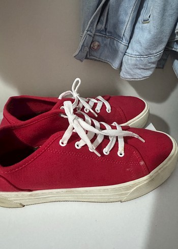 LC Waikiki Kırmızı Düz Tabanlı Kadın Spor Ayakkabı