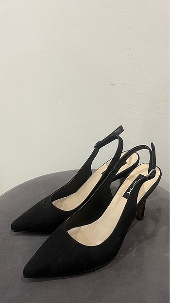 Süet Siyah Stiletto Topuklu Ayakkabı
