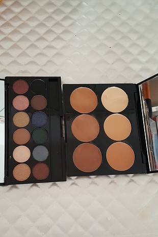 sleek far paleti sıfır ürün.Kontör ürünü 1 kere kullanıldı 