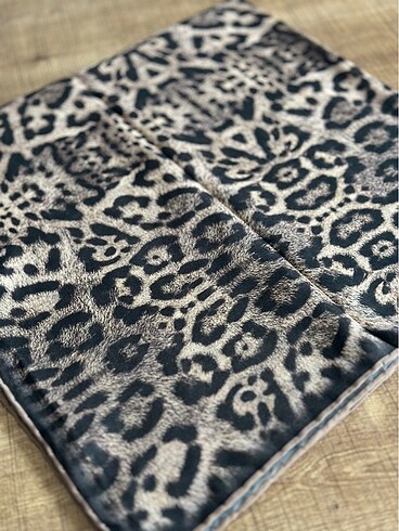  Beden Leopar Soft Eşarp