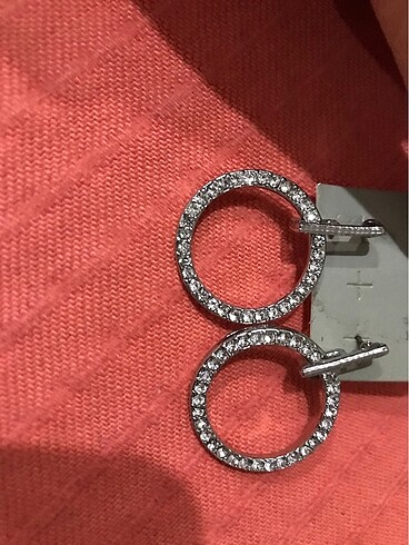 Accessorize Sallantılı taşlı küpe